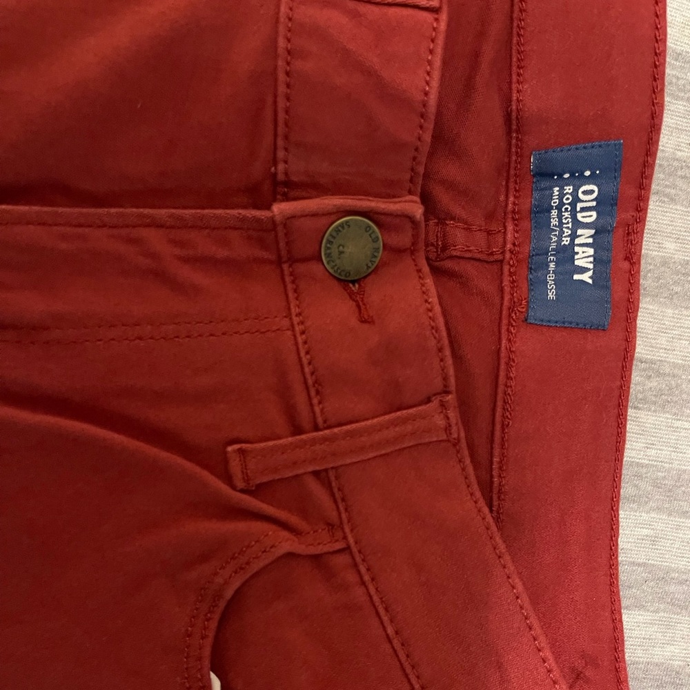 NWT Old Navy Rockstar Skinny Jeans